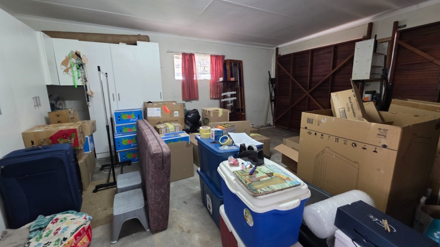 3 Bedroom Property for Sale in Fraaiuitsig Western Cape